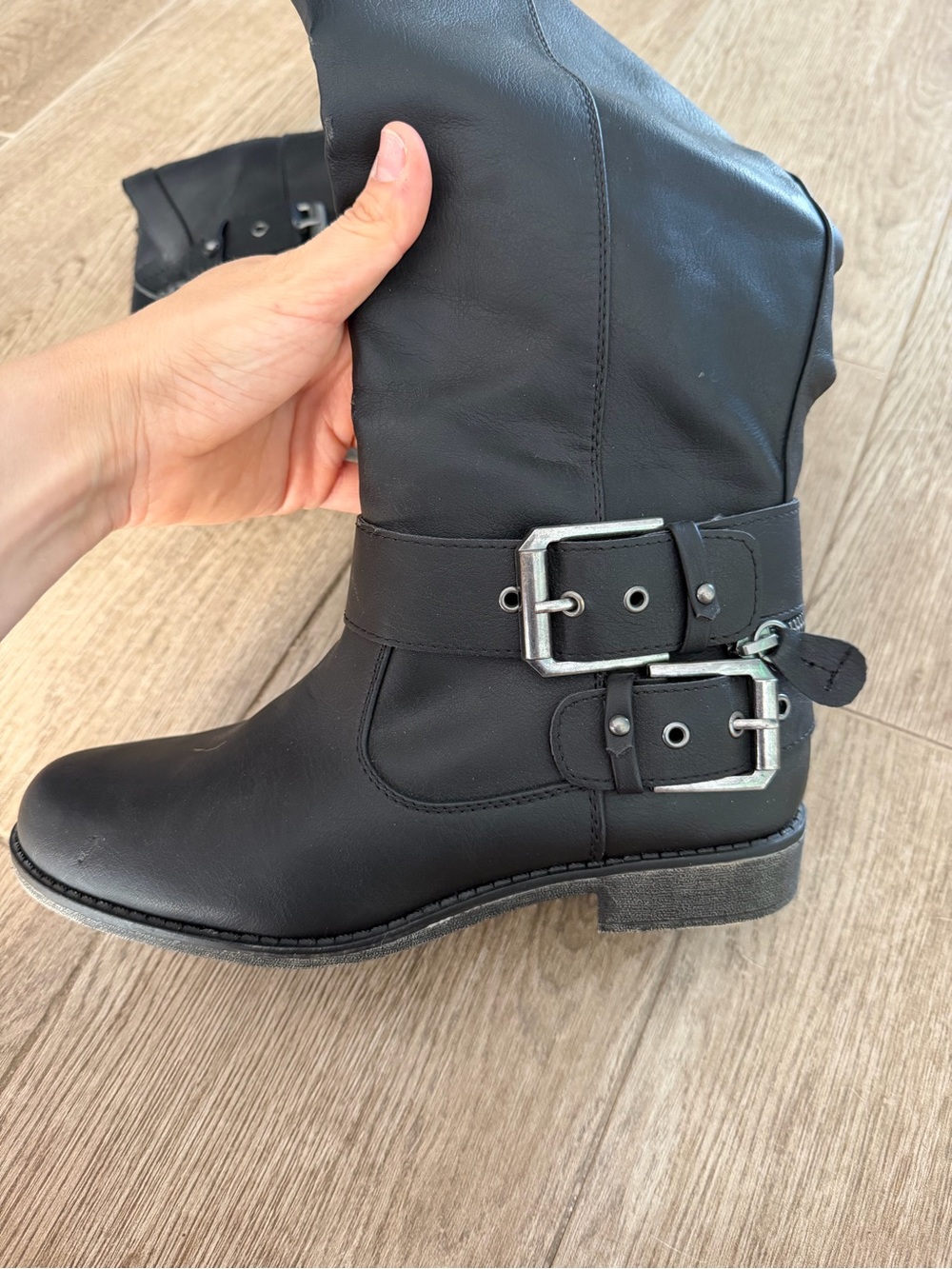 Black Knee-High Buckle Riding Boots - Picture 4 of 6